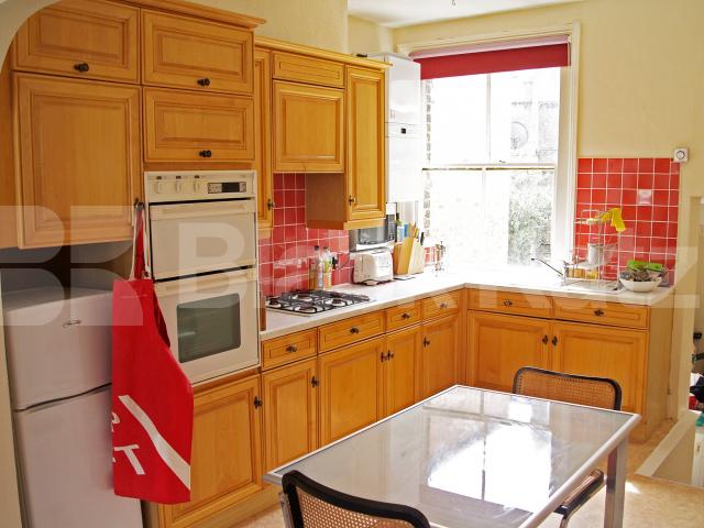 			NEW INSTRUCTION, 1 Bedroom, 1 bath, 1 reception Apartment			 Handforth Road, Oval